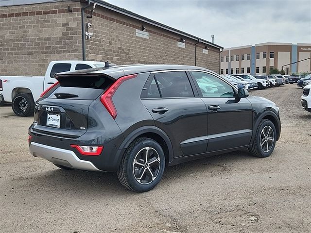 2023 Kia Niro LX