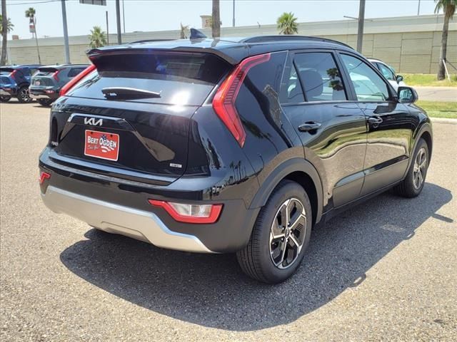 2023 Kia Niro LX