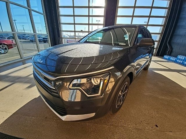 2023 Kia Niro LX