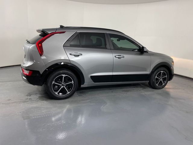 2023 Kia Niro SX