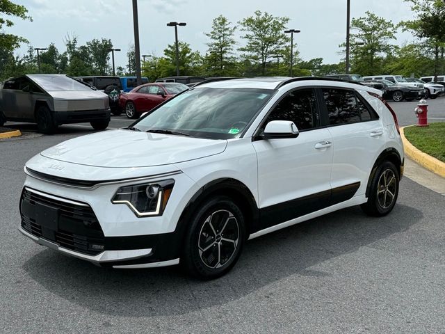 2023 Kia Niro SX