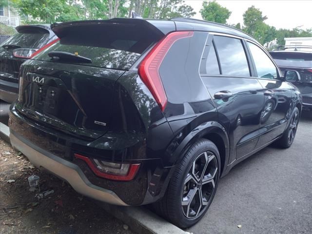 2023 Kia Niro Plug-In Hybrid SX Touring