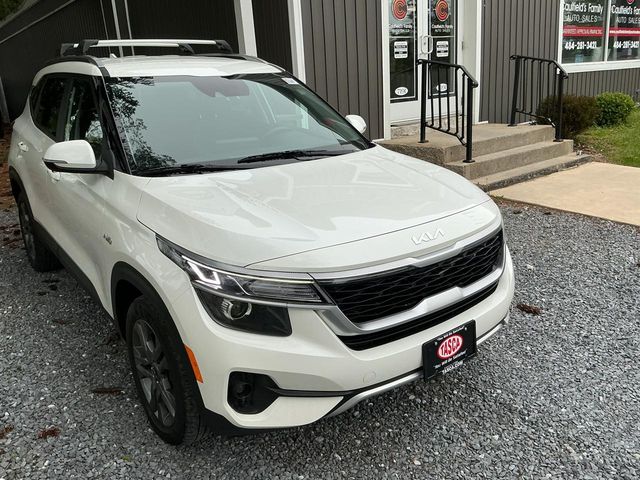 2023 Kia Seltos S