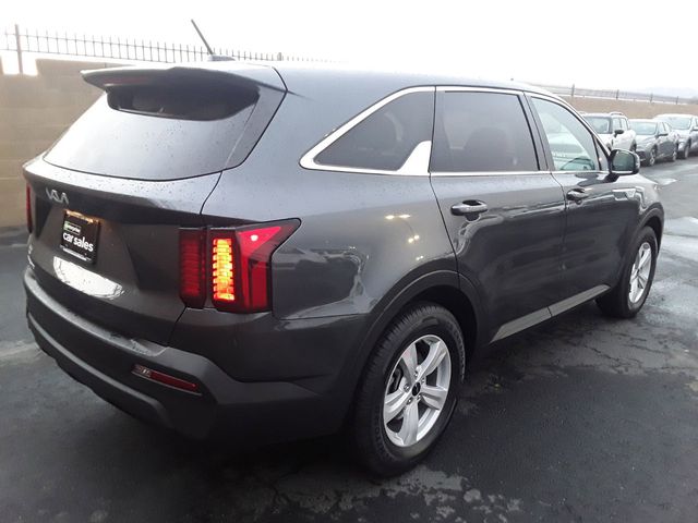 2023 Kia Sorento LX