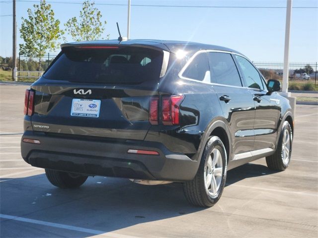 2023 Kia Sorento LX