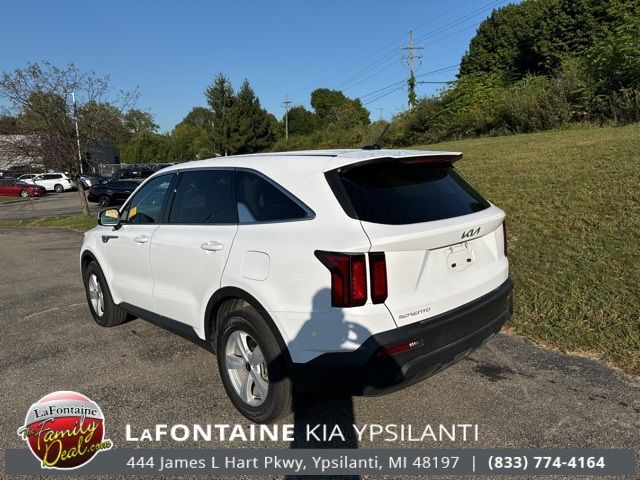 2023 Kia Sorento LX