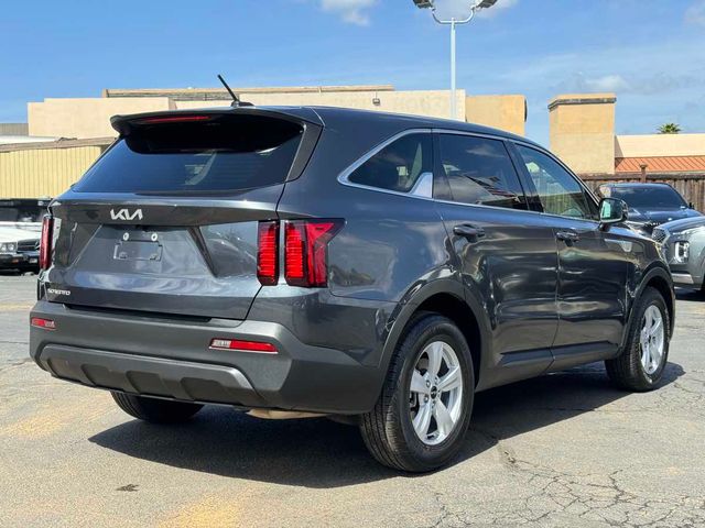 2023 Kia Sorento LX