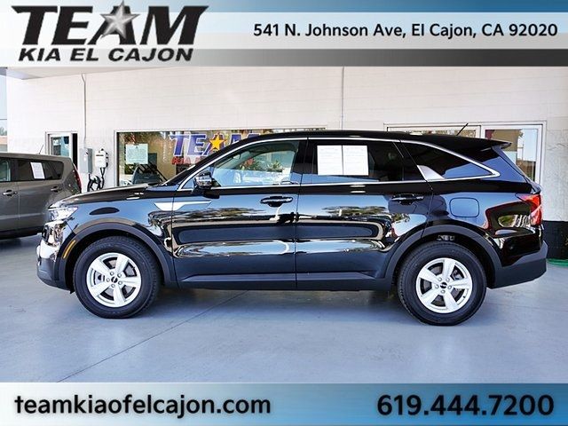 2023 Kia Sorento LX