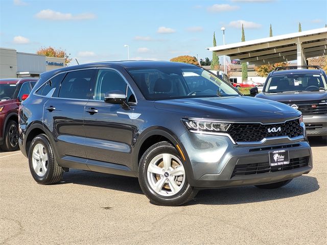 2023 Kia Sorento LX