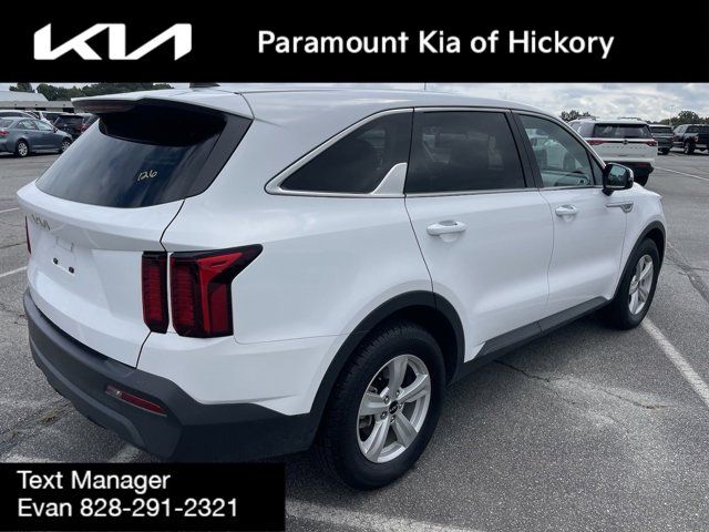 2023 Kia Sorento LX