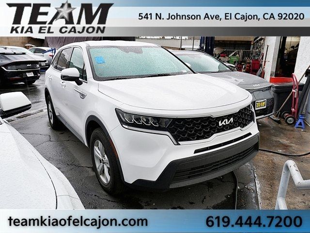 2023 Kia Sorento LX
