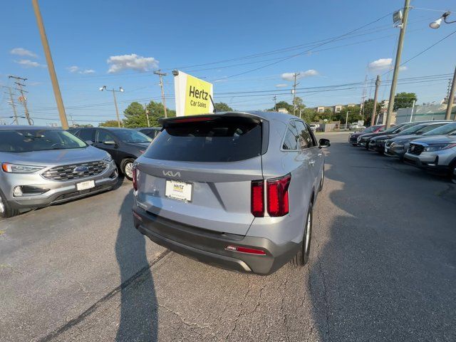 2023 Kia Sorento LX