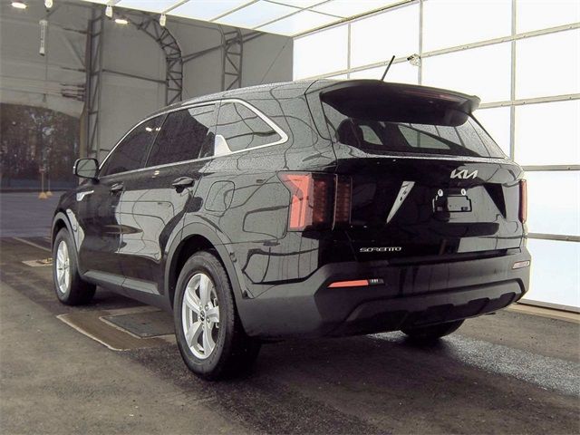 2023 Kia Sorento LX