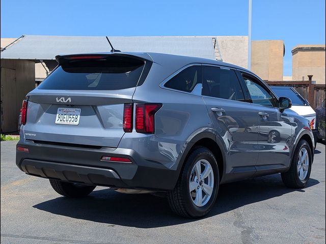 2023 Kia Sorento LX