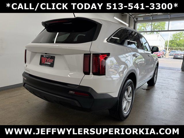 2023 Kia Sorento LX