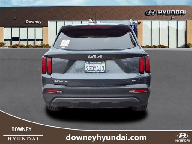 2023 Kia Sorento LX