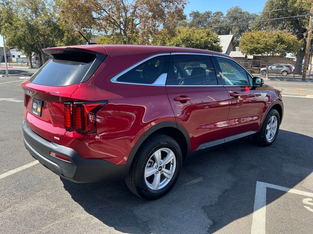 2023 Kia Sorento LX