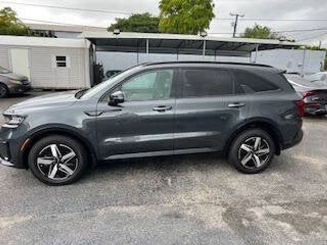 2023 Kia Sorento S