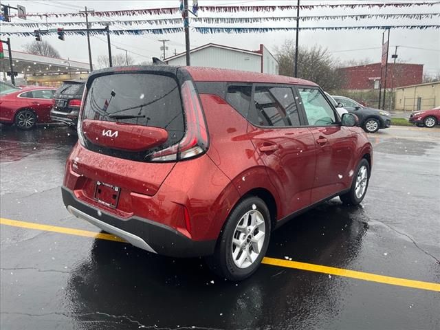 2023 Kia Soul LX