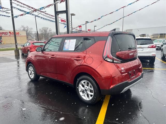 2023 Kia Soul LX