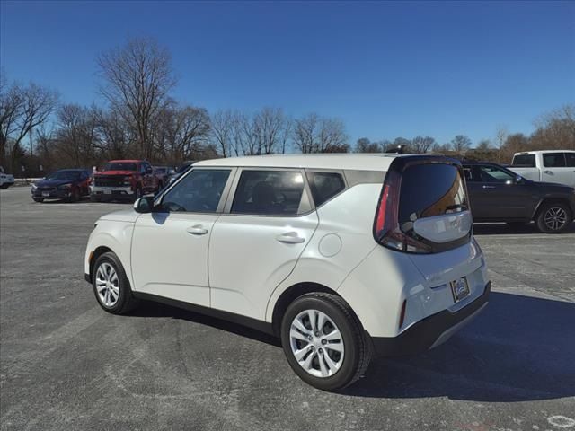 2023 Kia Soul LX