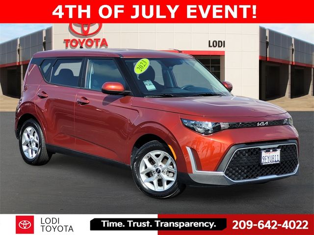 2023 Kia Soul LX