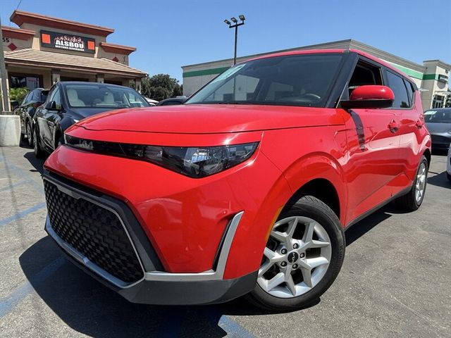 2023 Kia Soul LX