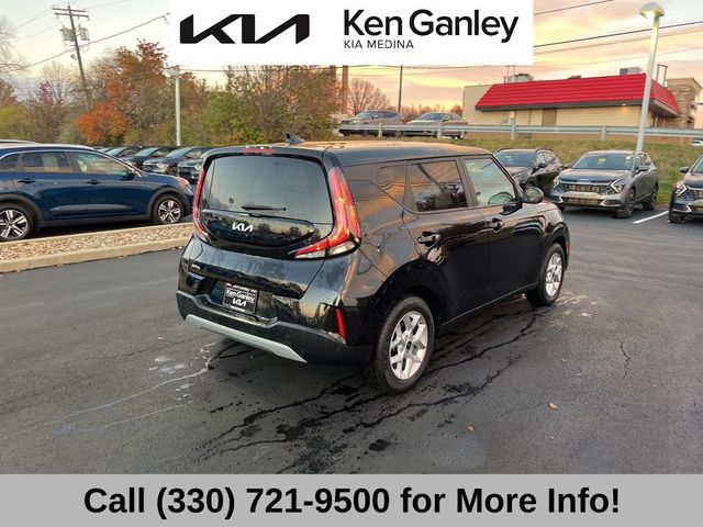 2023 Kia Soul LX