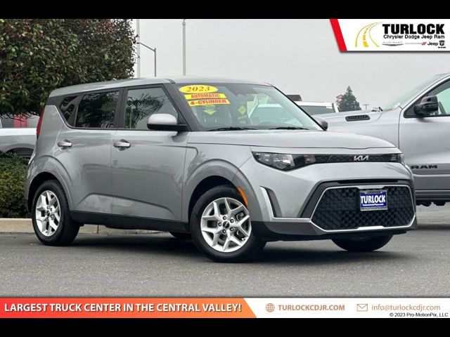 2023 Kia Soul LX