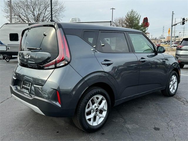 2023 Kia Soul LX