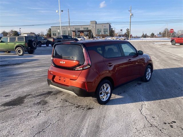 2023 Kia Soul LX