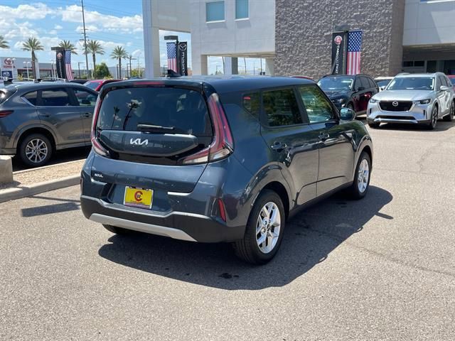 2023 Kia Soul LX