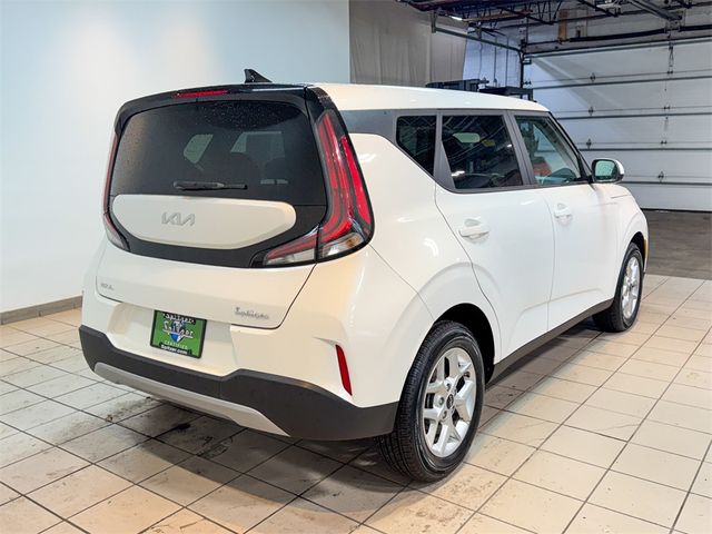 2023 Kia Soul LX