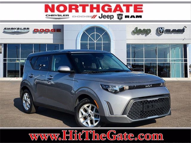 2023 Kia Soul LX