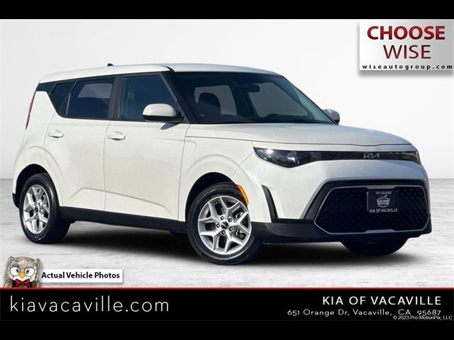 2023 Kia Soul LX