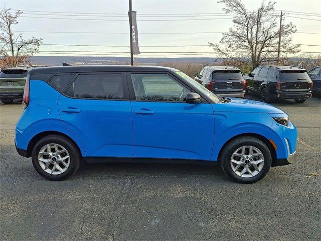 2023 Kia Soul S