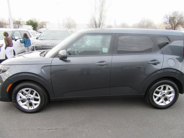 2023 Kia Soul S