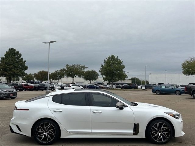 2023 Kia Stinger GT-Line