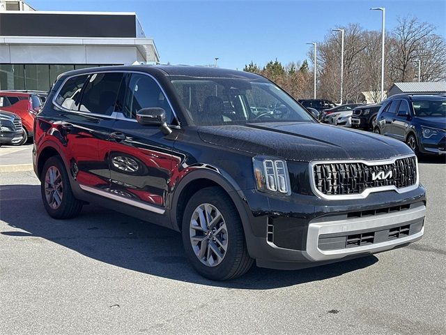 2023 Kia Telluride LX