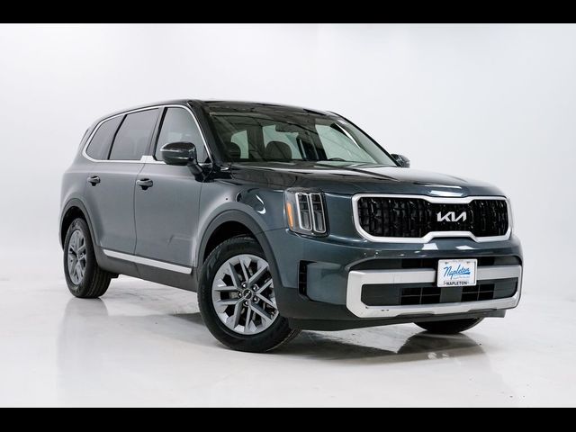 2023 Kia Telluride LX