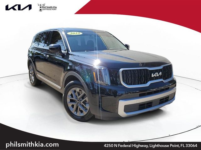 2023 Kia Telluride LX