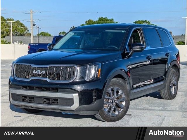 2023 Kia Telluride LX