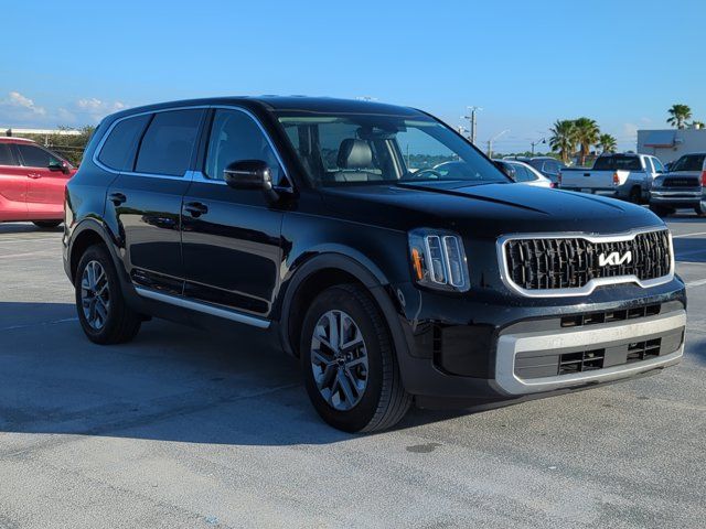 2023 Kia Telluride LX