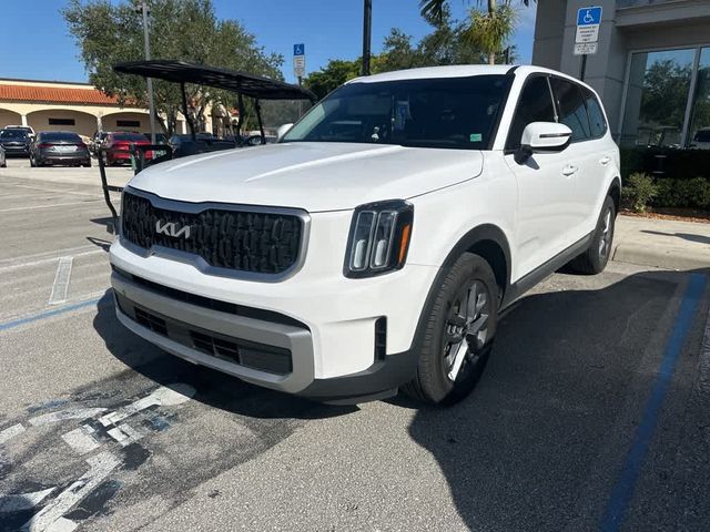 2023 Kia Telluride LX