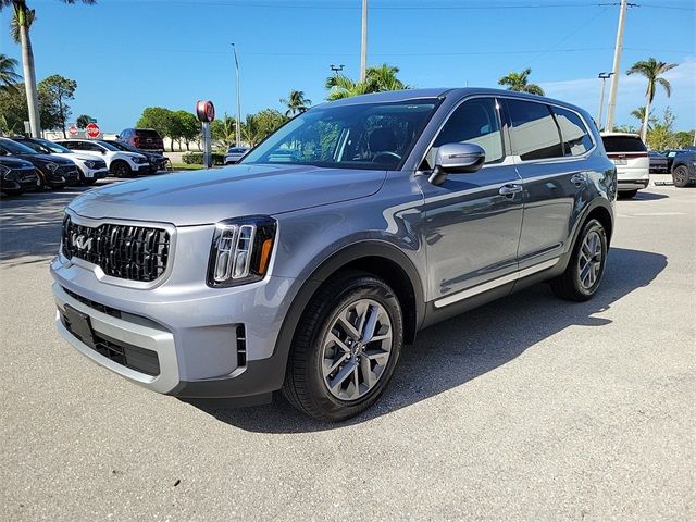 2023 Kia Telluride LX