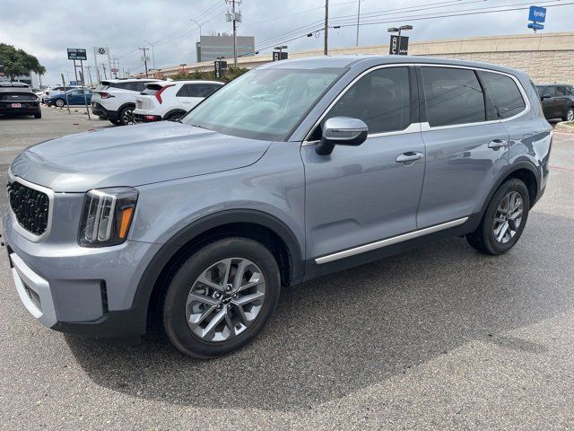 2023 Kia Telluride LX