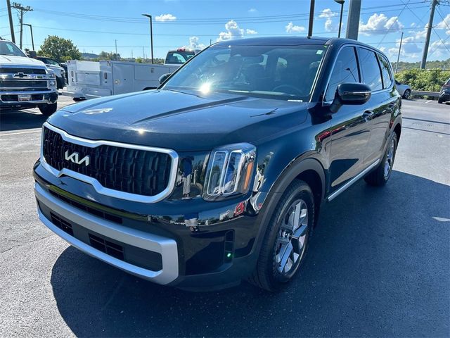 2023 Kia Telluride LX