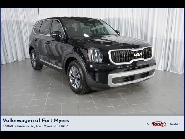 2023 Kia Telluride LX