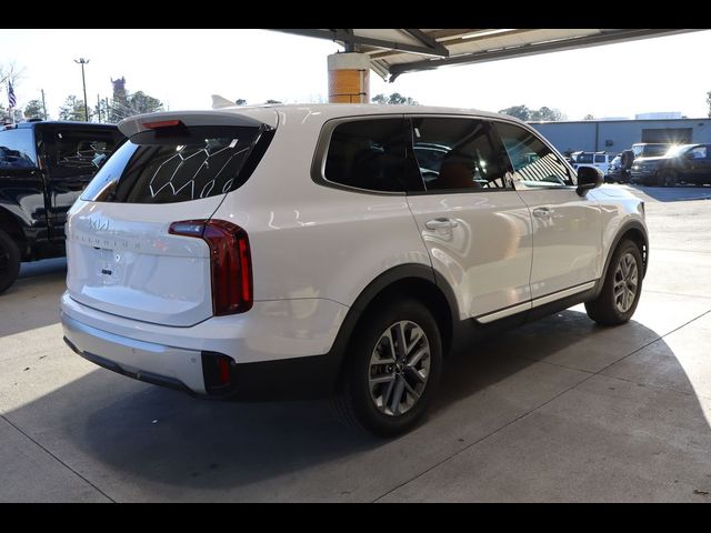 2023 Kia Telluride LX