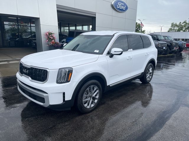 2023 Kia Telluride LX